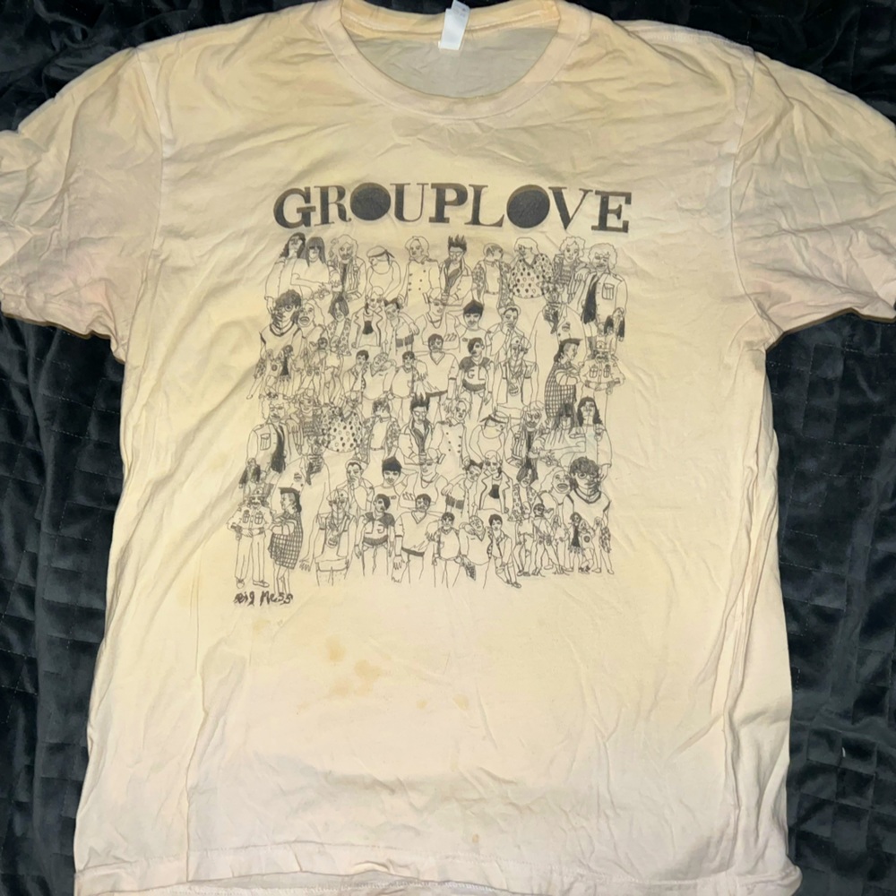 GROUPLOVE - Big Mess Tee T Large L Shirt Rare Gently Worn Music Band Hannah